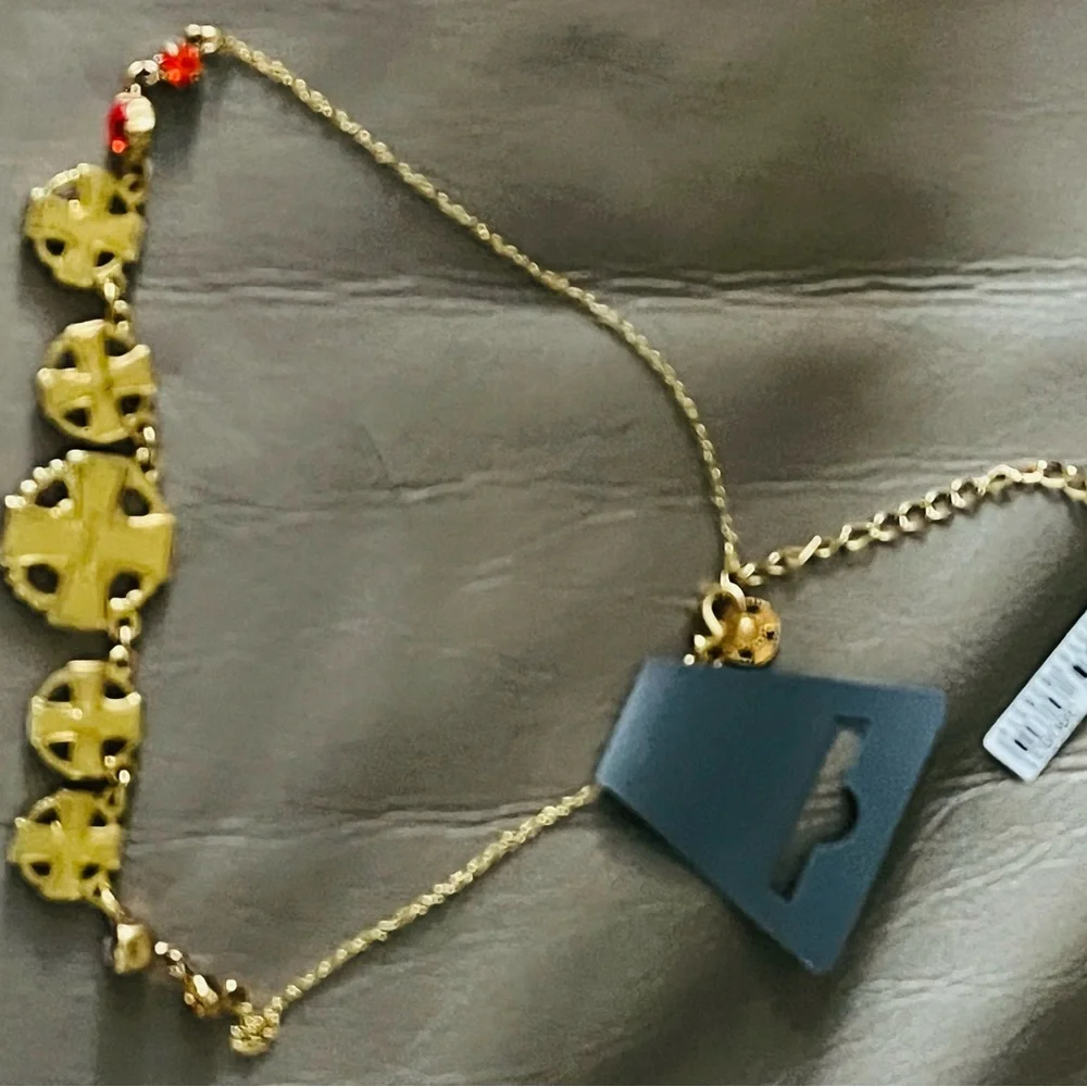 Beautiful pilgrim necklace